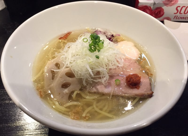 Noodle college SHIROKUROにて塩Noodle＆レェーサー、シィーサー祭り♪