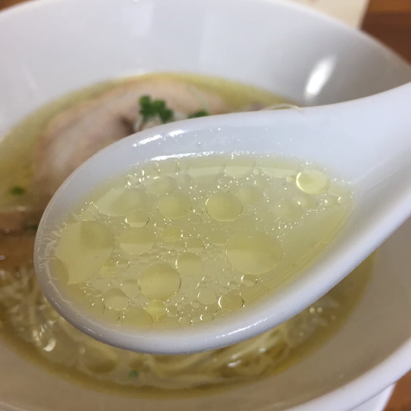 柳麺 多むら 本店 塩ラーメン スープ