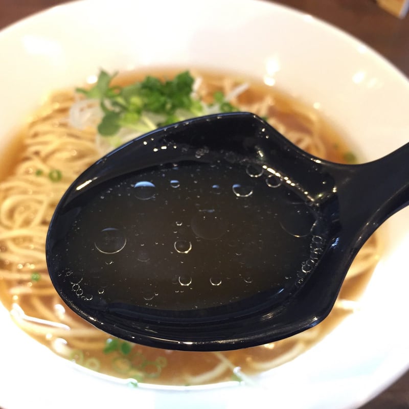 NOODLE SHOP KOUMITEI(香味亭) 自家製ハモンセラーノ香る生ハムヌードル スープ