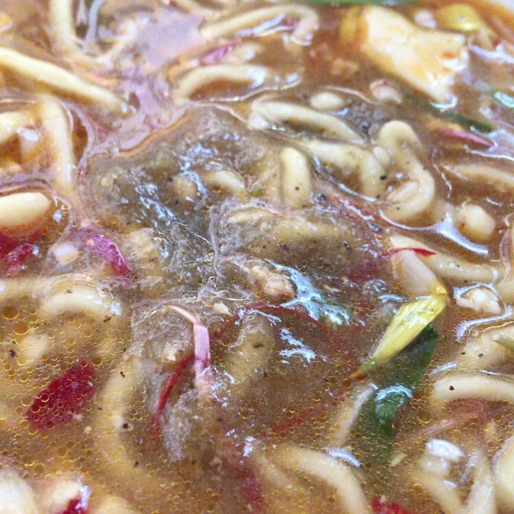 中華そばde小松 de小松的スーラータンメン スープ とろろ昆布