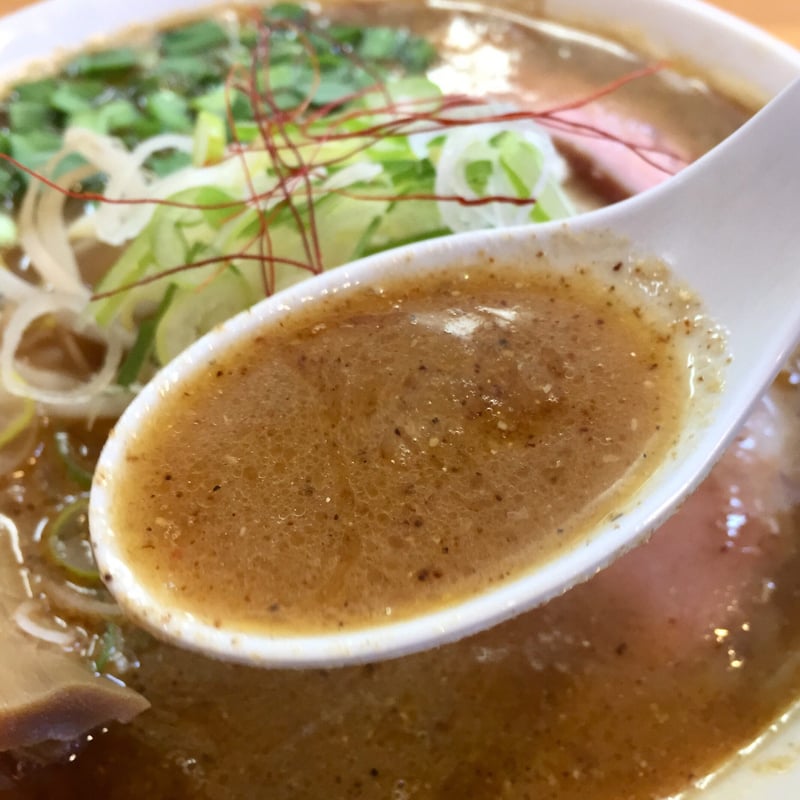 麺饗 松韻 冬の味噌ラーメン スープ