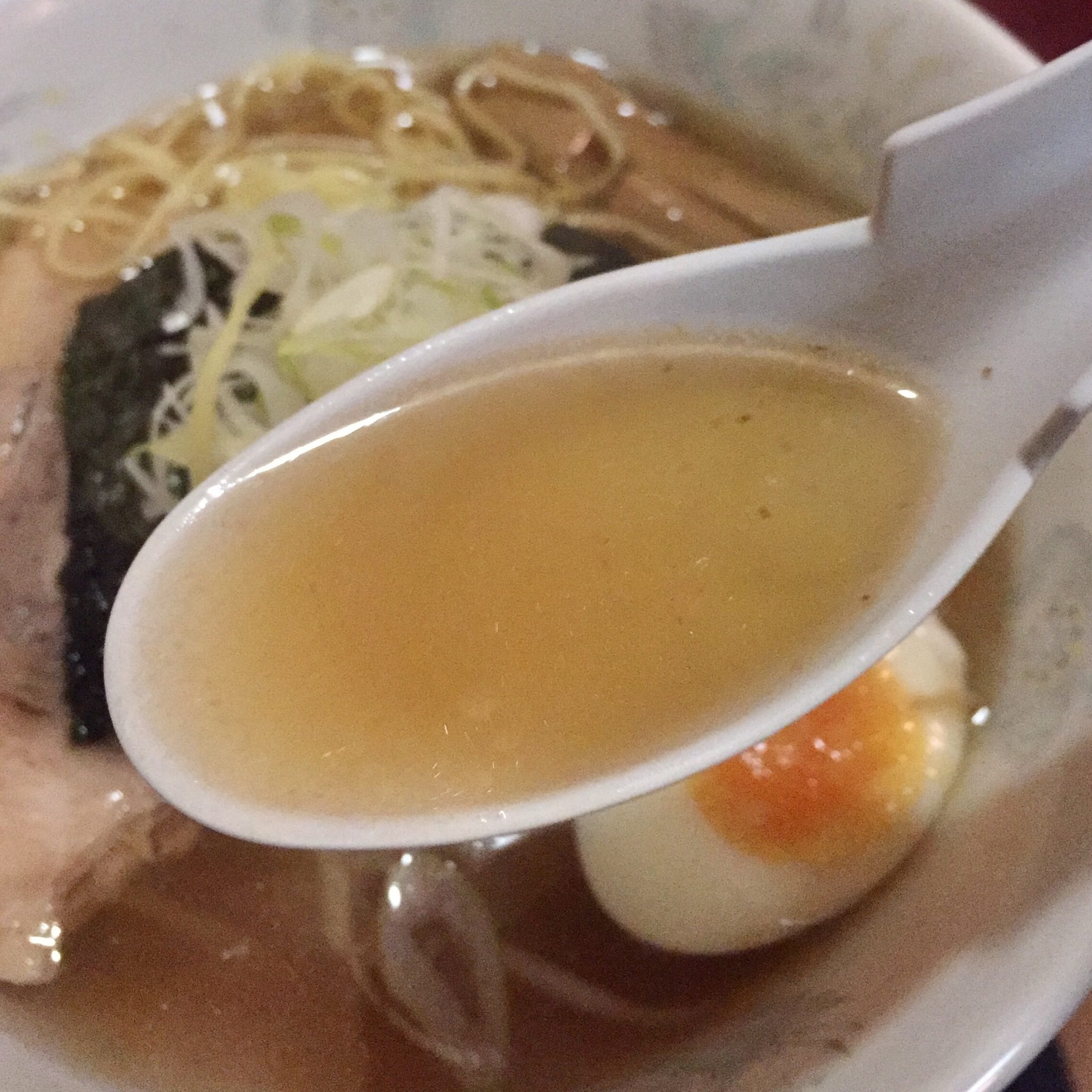 秋田式ラーメン 河南 しょうゆラーメン 醤油ラーメン スープ