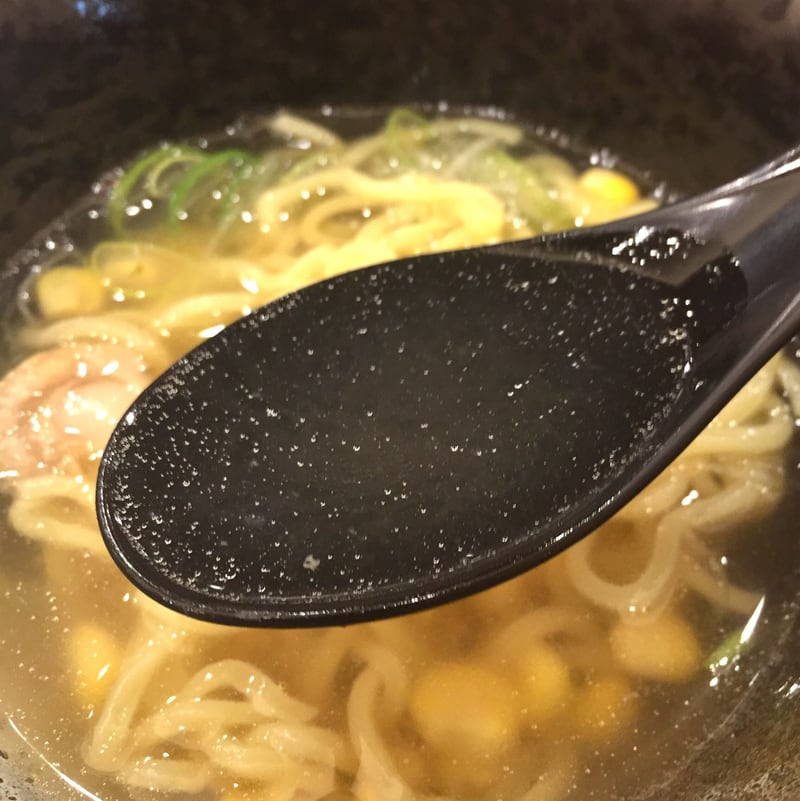 マルトイチ魚安商店 ホタテ塩ラーメン スープ