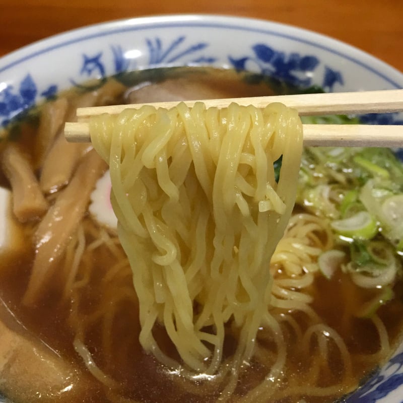 お食事処 五丁目 秋田市牛島 ラーメン 麺