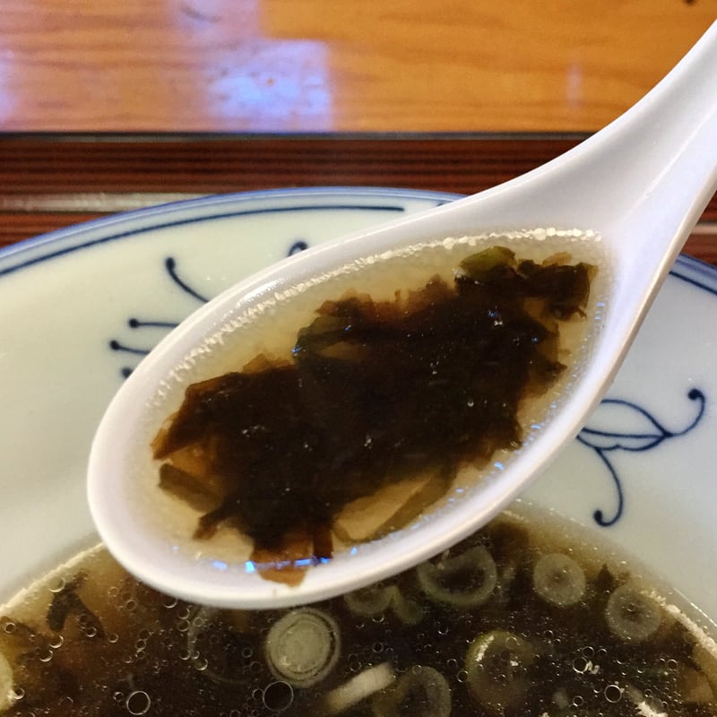 お食事処 島の家 しょっつるラーメン 岩海苔 スープ