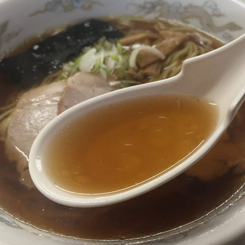 大清水ドライブイン 秋田市金足 しょうゆラーメン 醤油ラーメン スープ
