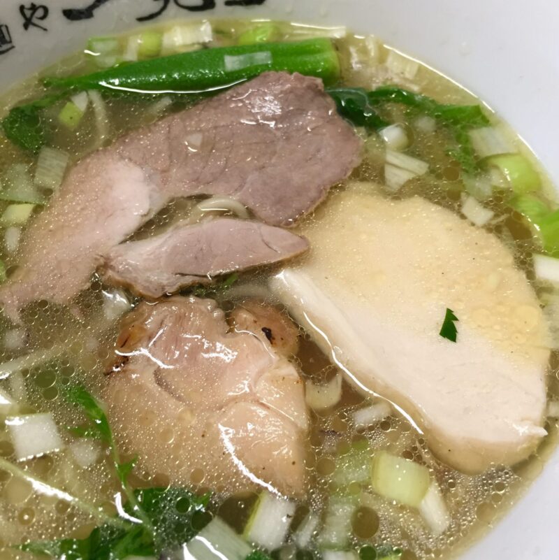 らぁ麺や 一晃亭 いっこうてい 新潟県長岡市大島 鶏と鯛の塩そば 具