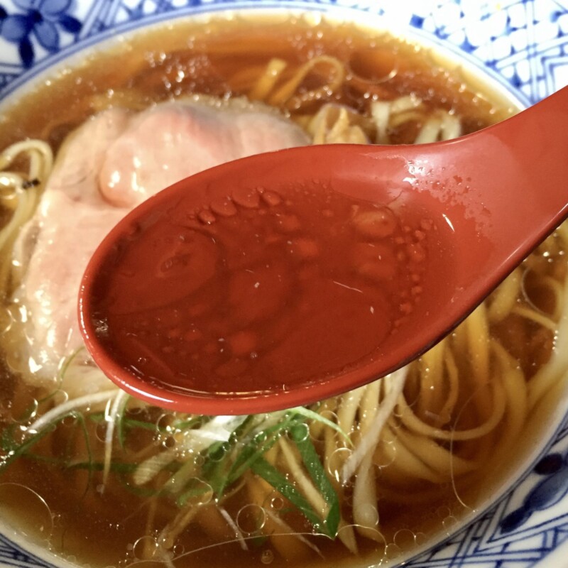 さんくるげ 福島県田村市滝根町 醤油らぁ麺 醤油ラーメン スープ