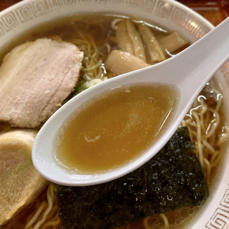 中川食堂 秋田県能代市 しょうゆラーメン 醤油ラーメン スープ