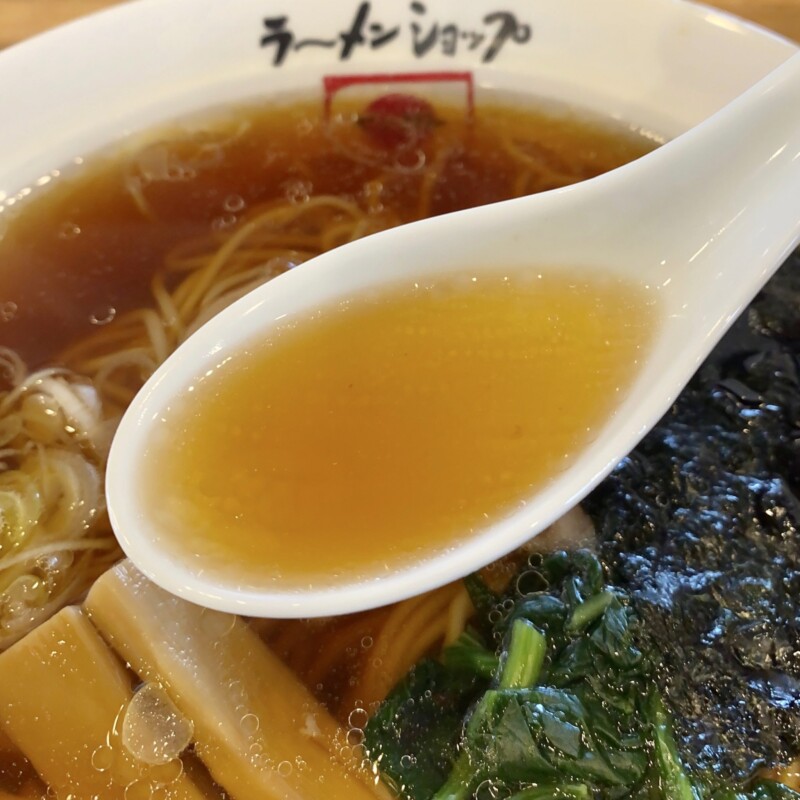 ラーメンショップ ヤンセン 岩手県北上市上江釣子 まんぷくセット 醤油ラーメン スープ