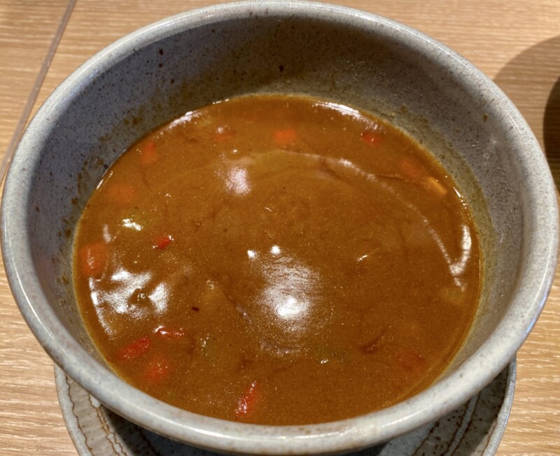 つけ麺 和-KAZU-(かず) 仙台広瀬通店 宮城県仙台市青葉区本町 カレーつけ麺 並盛 つけ汁 スープ