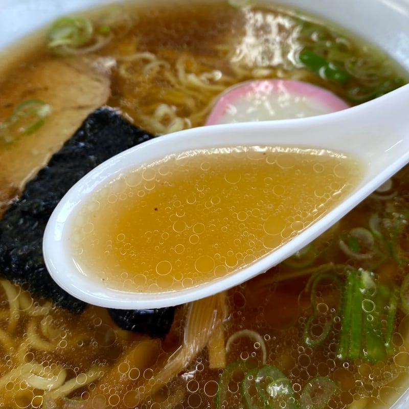 食堂みなとや 秋田県男鹿市船川港 ラーメン(しょうゆ) 醤油ラーメン スープ
