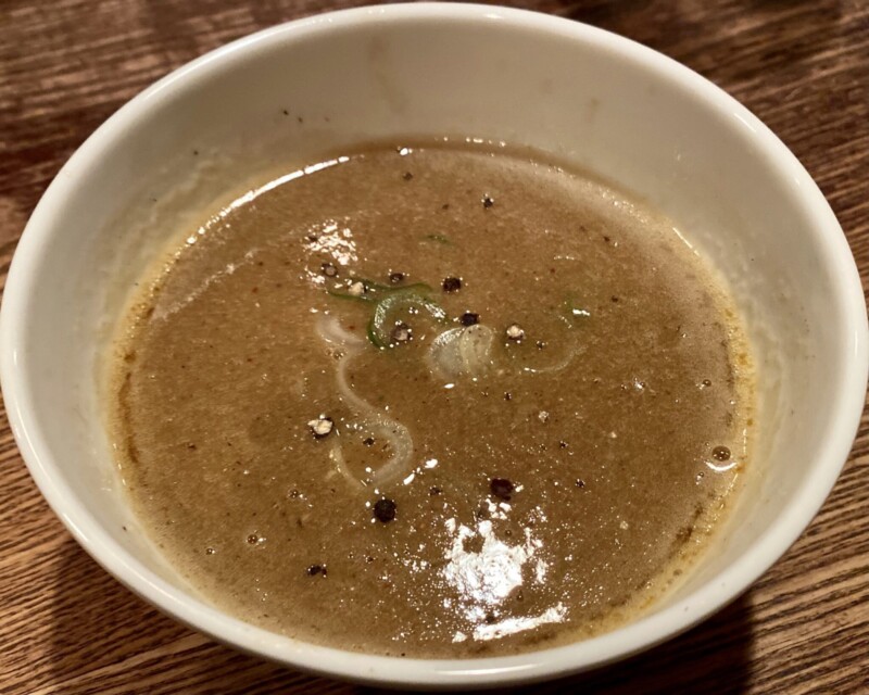 BAR JAH ジャー 秋田県秋田市大町 特製つけめん つけ麺 味付けたまご 味玉 つけ汁 スープ