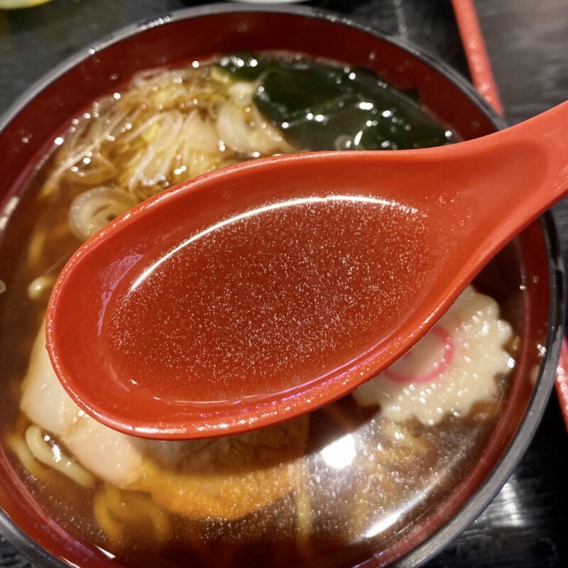 さかなや 中央食堂ヤーや 秋田県にかほ市金浦 にかほ陣屋内 ミニラーメン 醤油ラーメン スープ