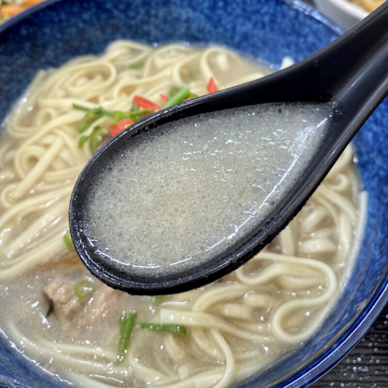 創作料理 和みどころ鈴 なごみどころすず 秋田県大仙市大花町 Dセット ソーキそば スープ