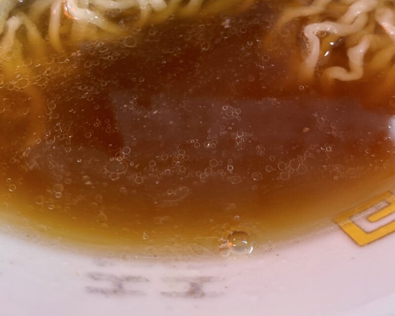 山忠やまや やまちゅうやまや 青森県黒石市大町 手打ちラーメン 醤油ラーメン スープ