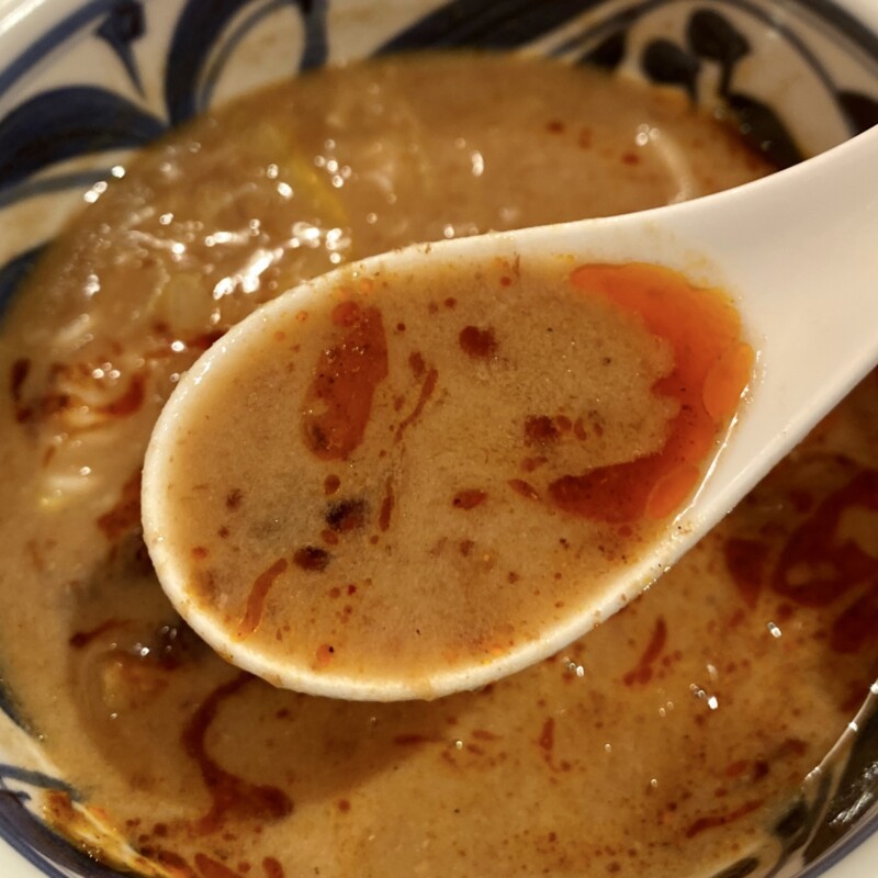 麺の極はなみち 岩手県盛岡市前九年 辛鰹つけ麺 つけ汁 スープ