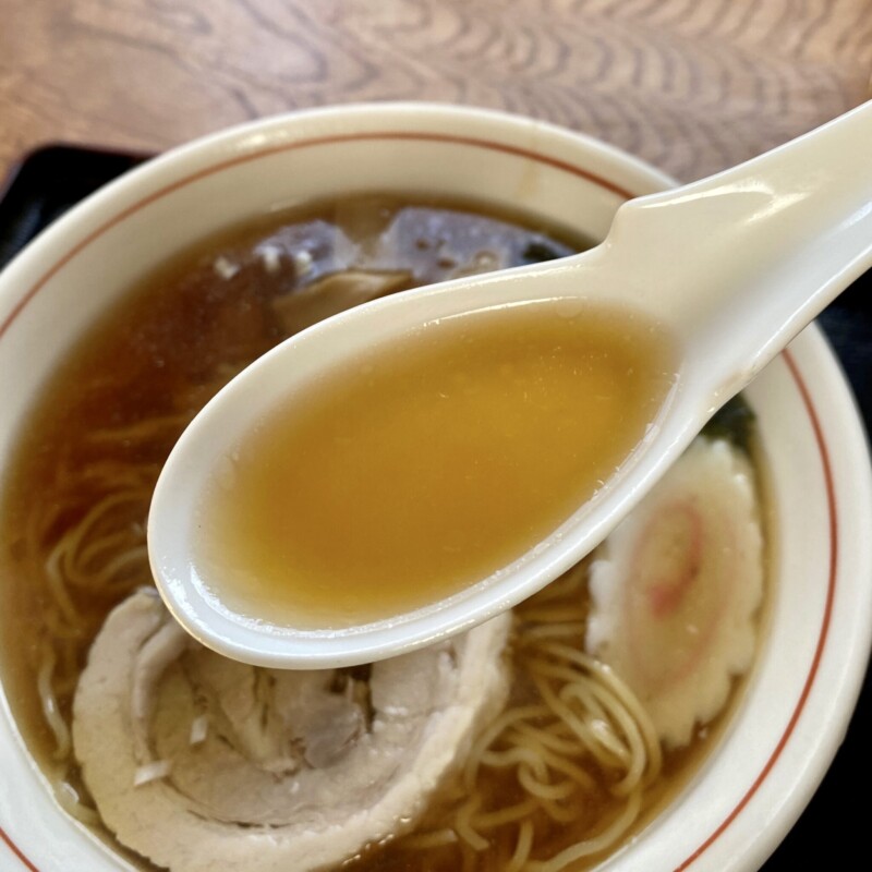 ラーメン・餃子 山富 やまとみ 青森県下北郡東通村 煮干ラーメン スープ
