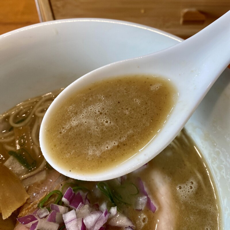 麺や みなと 秋田県秋田市手形山崎町 煮干しそば スープ