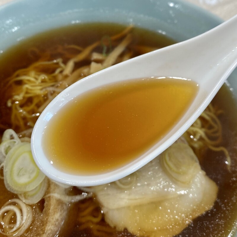 谷村食堂 青森県十和田市西一番町 ラーメン 醤油ラーメン スープ