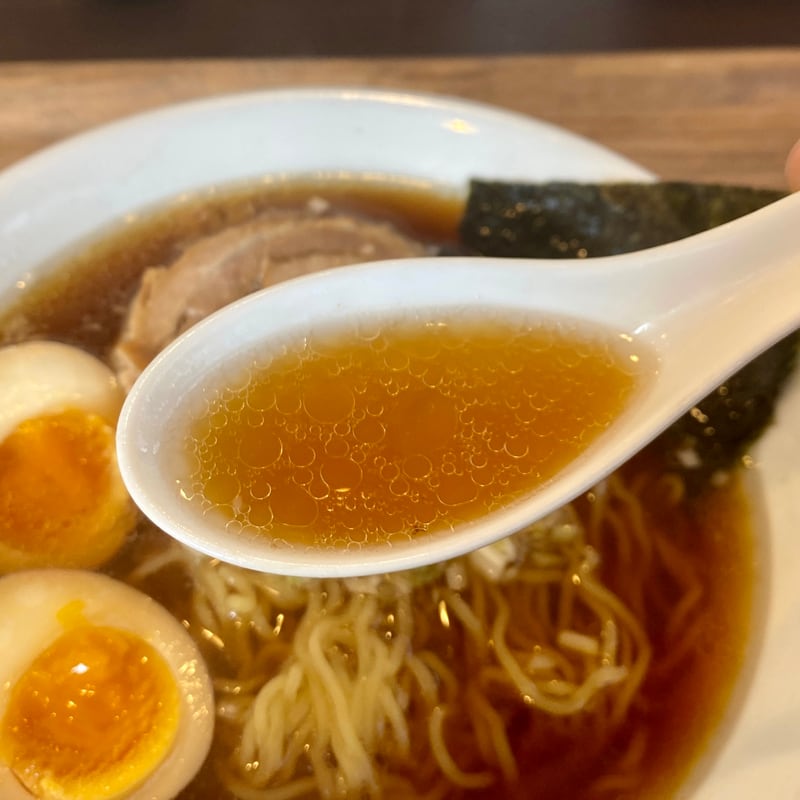 中華料理-照- AKARI あかり 秋田県秋田市飯島穀丁 醤油ラーメン 醤油拉麺 スープ