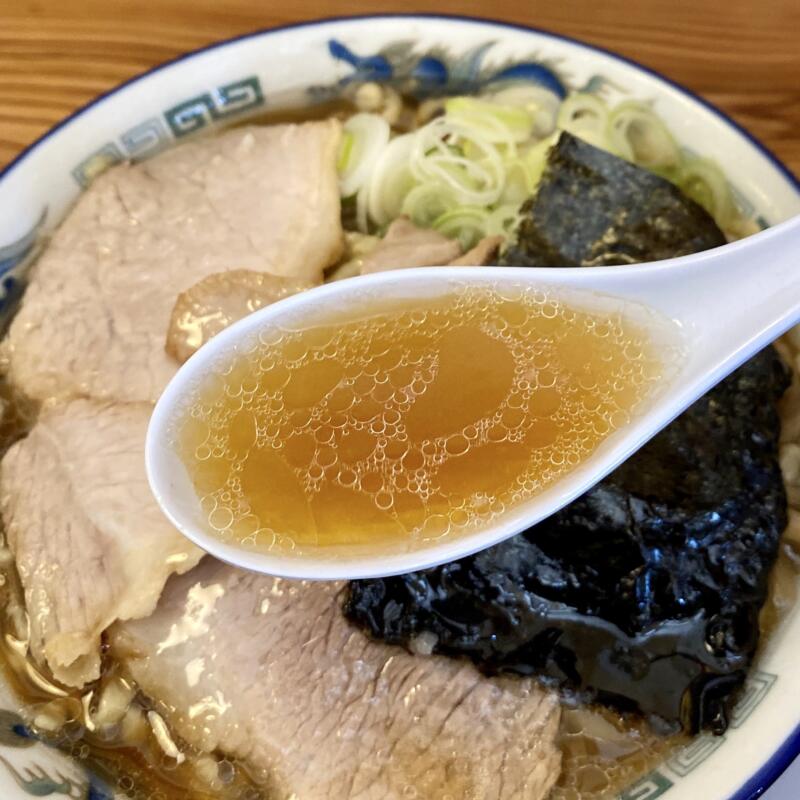 ケンちゃんラーメン 新庄店 山形県新庄市金沢 中華そば 小盛 味の濃さ 油の量 普通 スープ