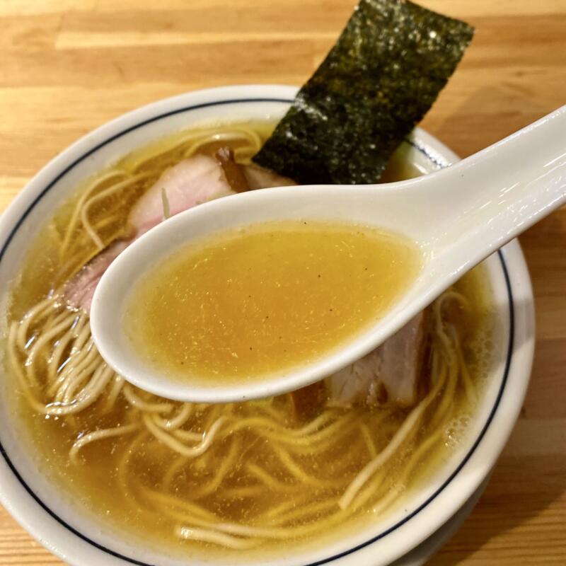 there is ramen ゼアー イズ ラーメン 東京都杉並区天沼 荻窪駅 ラーメン 醤油ラーメン スープ