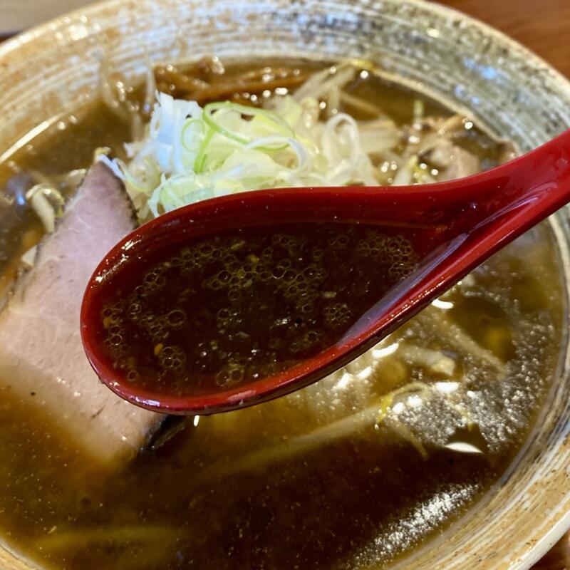 拉麺ひなた 山形県東根市神町西 醤油ラーメン スープ