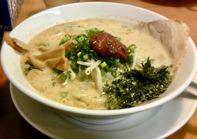 こだわりらーめん 麺一 秋田県秋田市土崎 豚骨辛味噌ラーメン みそとんこつ(赤)