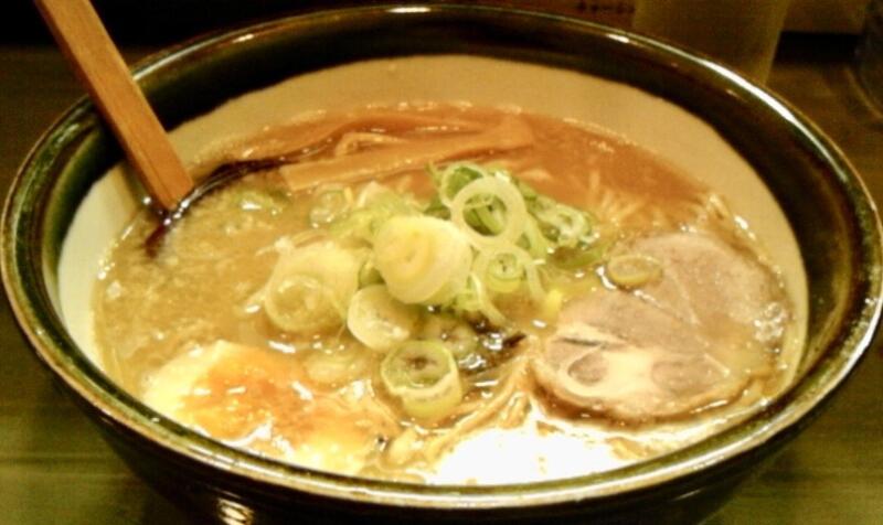 初代まるよし 秋田県横手市 ラーメン