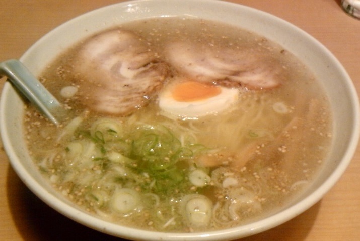 川反らーめん 秋田県秋田市大町 塩ラーメン