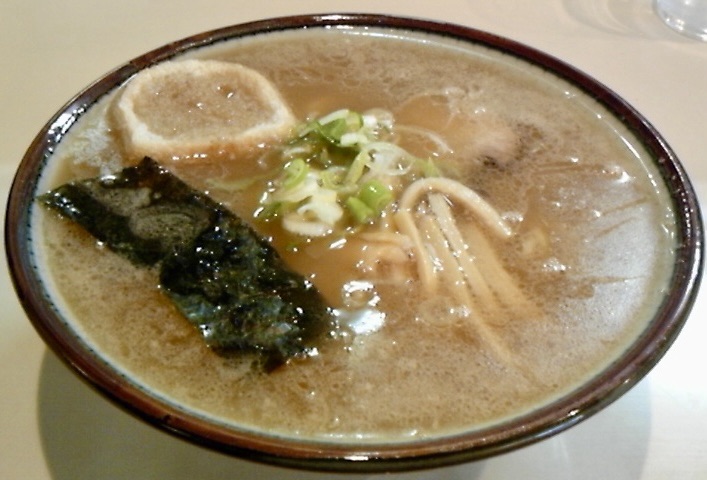 長寿軒 秋田県湯沢市 秋田ご当地 油田系ラーメン 豚骨醤油ラーメン ラーメン