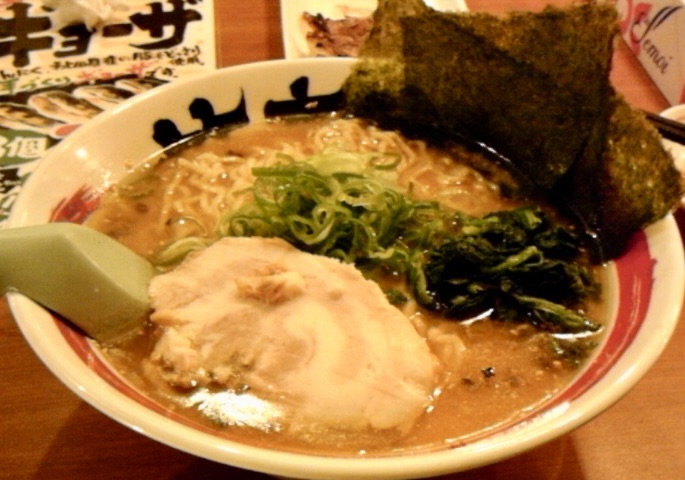 麺や初代 竹本商店 秋田県秋田市山王 情熱の味噌ラーメン