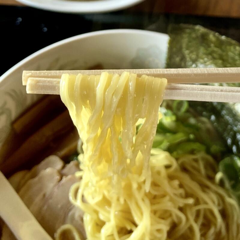 中華料理 知味 ツゥウェイ 秋田県秋田市大住 醤油ラーメン らーめんセット 醤油らーめん 麺