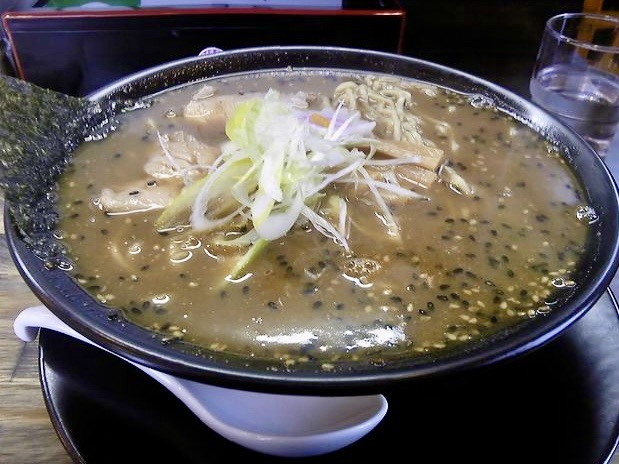 支那そば ほぬや 秋田県秋田市東通 味噌ラーメン 亀正式味噌(大)