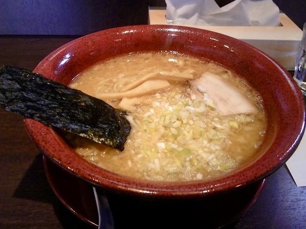 中華の台所 喰べちゃいな 秋田県秋田市寺内 醤油ラーメン 中華そば(醤油)