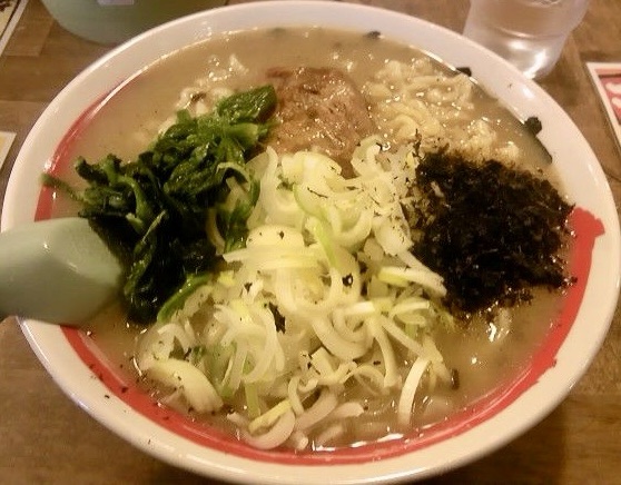 竹本商店 つけ麺 北辰堂 秋田県秋田市山王 煮干しラーメン 特濃煮干し剛麺(トロ肉入)大盛