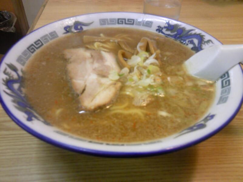 旭川ラーメン さいじょう 秋田県秋田市寺内 ピリ辛塩ラーメン(辛め)