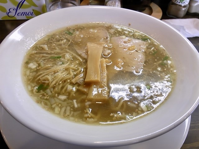 支那そば ほぬや 秋田県秋田市東通 塩ラーメン 支那そば塩 鶏だし(中)