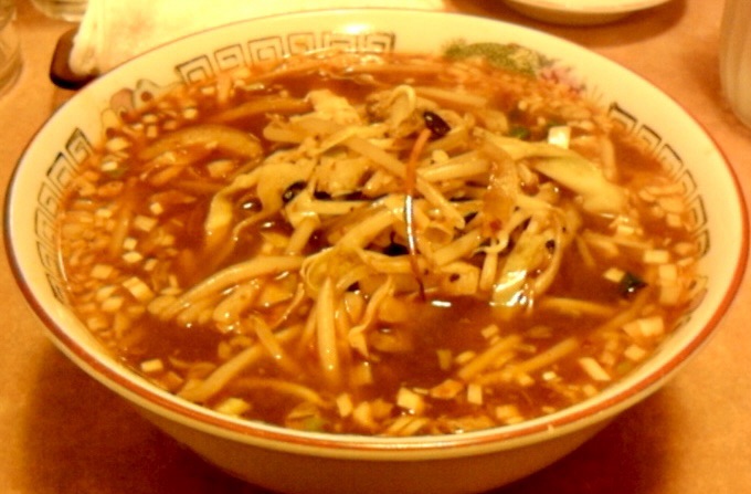 中国料理 雪梅 秋田県秋田市外旭川 野菜湯麺 野菜と肉入り辛味噌ラーメン