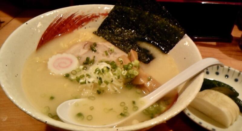 ふるさとらーめん 秋田県秋田市保戸野 鶏ぱいたんらーめん(しお) 鶏白湯ラーメン