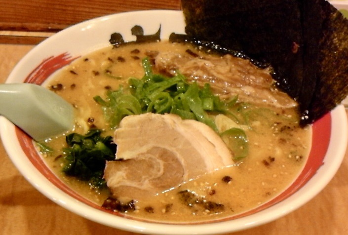 麺や初代 竹本商店 秋田県秋田市山王 情熱の味噌ラーメン トロ肉チャーシュー