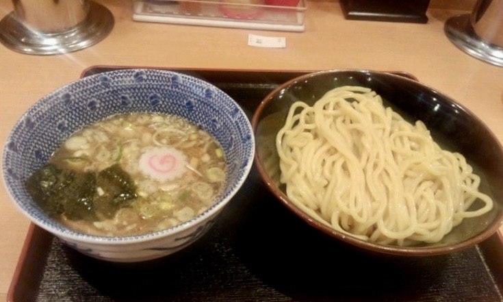 六厘舎TOKYO 東京都千代田区丸の内 東京駅 東京ラーメンストリート内 朝つけ麺