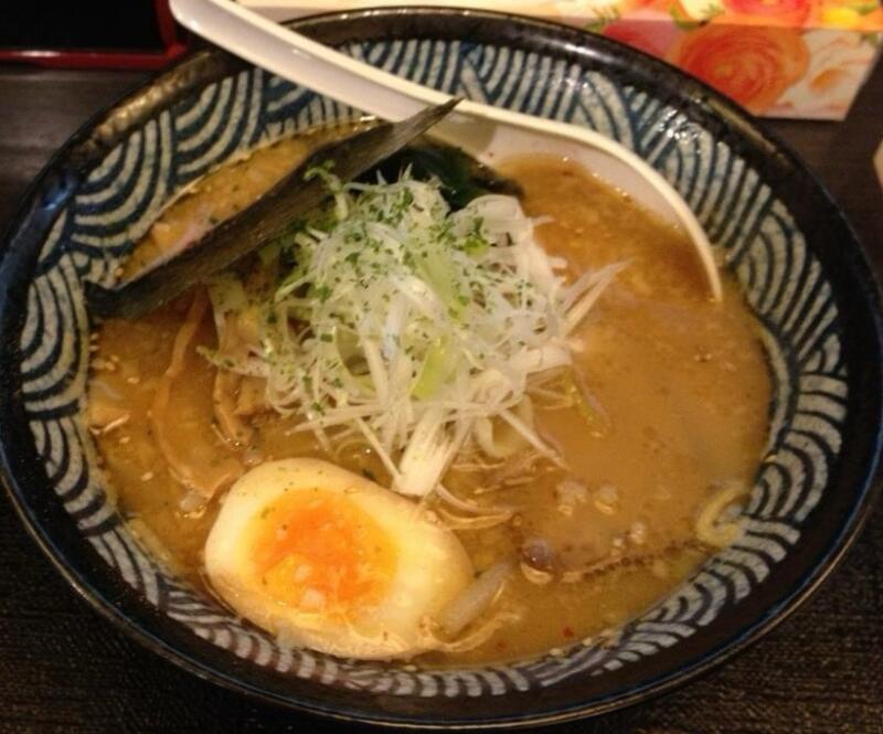 和風麺や 有馬 秋田県秋田市高陽幸町 豚骨醤油ラーメン 和風豚骨しょうゆラーメン