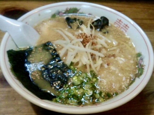 馬さしのさらや 秋田県秋田市八橋 豚骨醤油ラーメン さらやそば