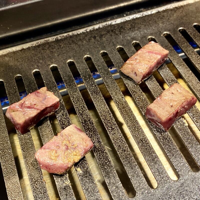 肉の久保田屋 秋田本店 秋田県秋田市中通 秋田駅前 新鮮厚切りレバー