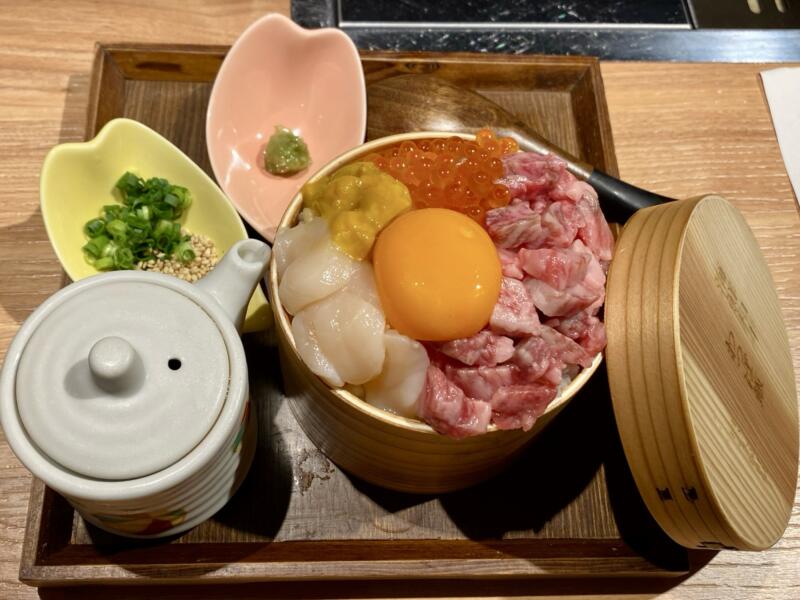 肉の久保田屋 秋田本店 秋田県秋田市中通 秋田駅前 和牛と海鮮わっぱ飯