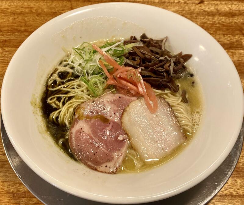 中華そば 湯の台食堂 にかほ本店 秋田県にかほ市象潟町横岡 とんこつラーメン 豚骨醤油ラーメン