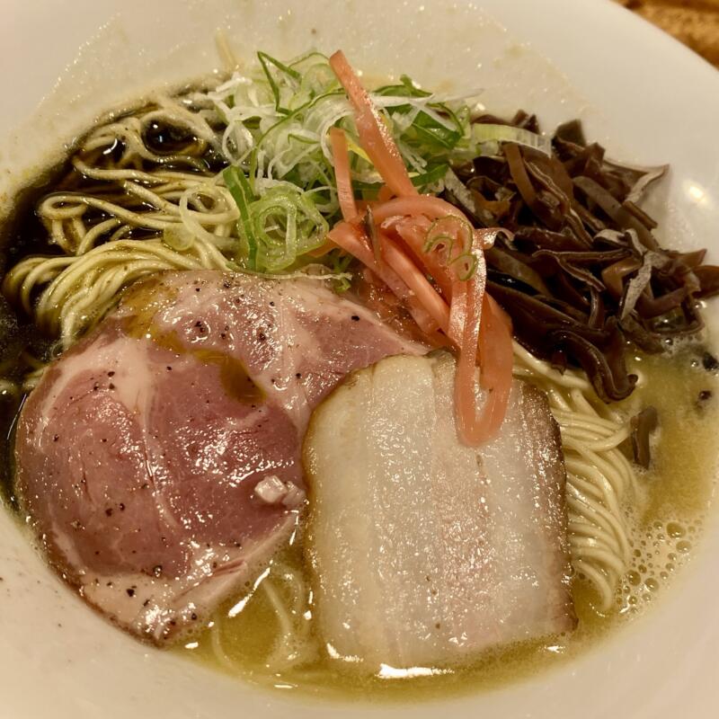 中華そば 湯の台食堂 にかほ本店 秋田県にかほ市象潟町横岡 とんこつラーメン 豚骨醤油ラーメン 具