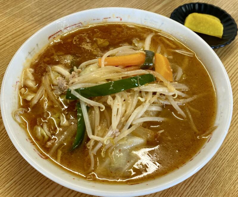 みそラーメンの店 峰 みね 青森県弘前市和徳町 王林ちゃん お勧め 御用達 常連 通う 手打みそラーメン 味噌ラーメン タクアン付き